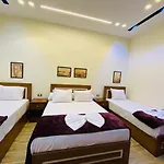 Hola Cairo Boutique